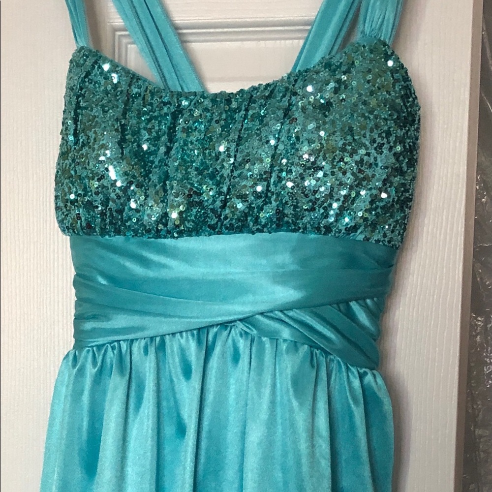 Beautiful Teal Dress!
